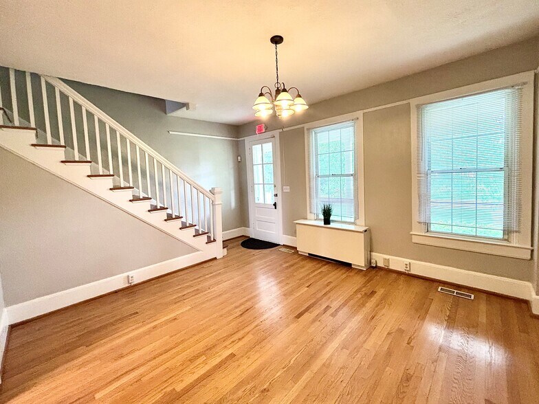 More Photos Of 5805-5811 N Post Rd, Indianapolis Office For Lease