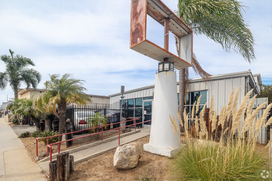 More Photos Of 4567 W El Segundo Blvd, Hawthorne Freestanding For Sale