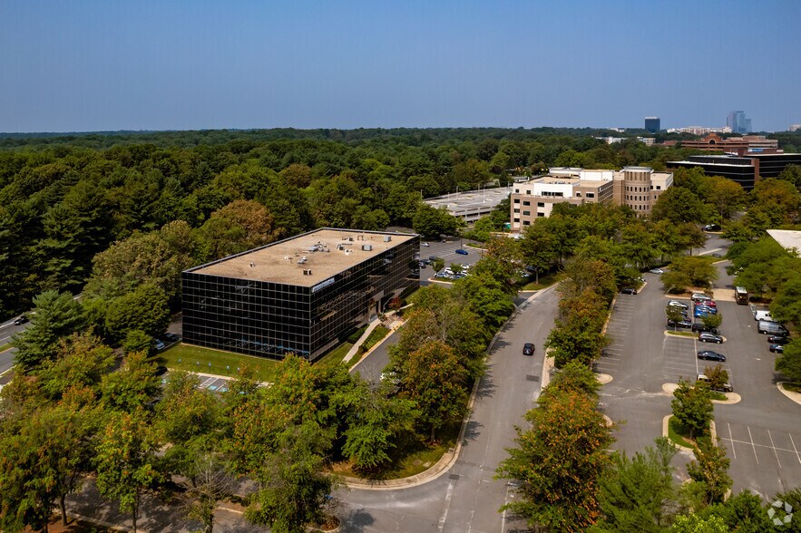 More Photos Of 1875 Campus Commons Dr, Reston Office For Lease