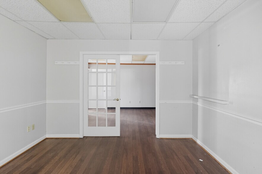 More Photos Of 9309-9319 Cincinnati-Columbus Rd, West Chester Office For Lease