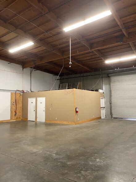 More Photos Of 1601 Enterprise Dr, Fairfield Warehouse For Sale