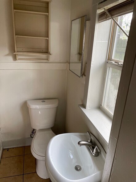 More Photos Of 2053 Linden Ave, Memphis Apartments For Sale