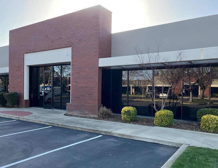 More Photos Of 9821 Business Park Dr, Sacramento Office For Lease