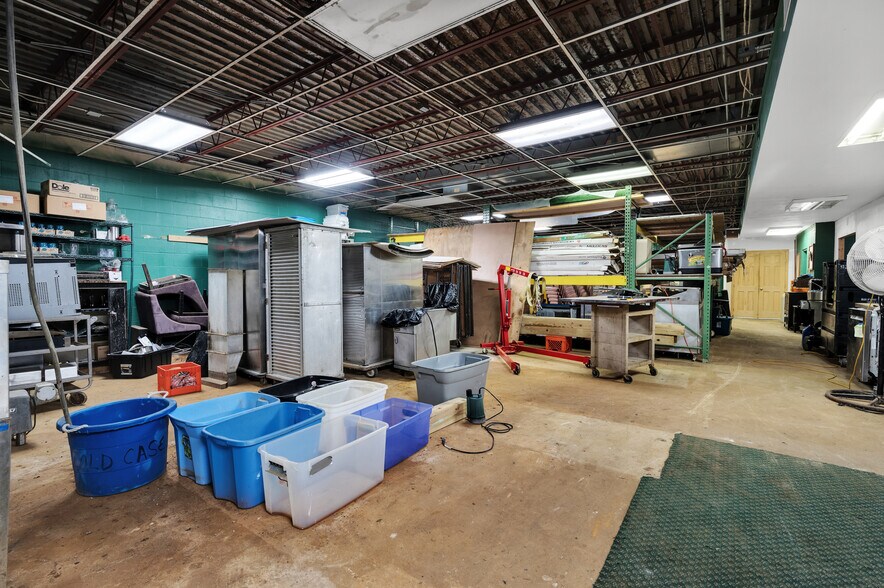 More Photos Of 825 Commonwealth Ave, West Mifflin Land For Sale