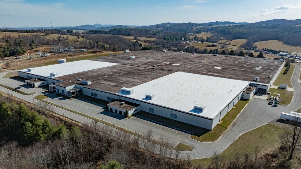 More Photos Of 1 Advanced Technology Dr, Hillsville Manufacturing For Sale