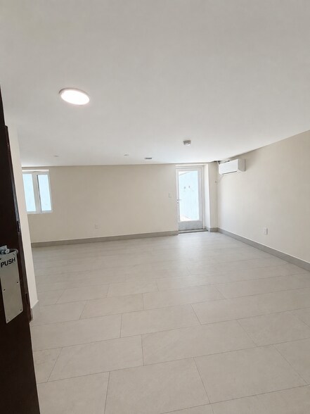 More Photos Of 1525-1527 Bryant Ave, Bronx Apartments For Lease