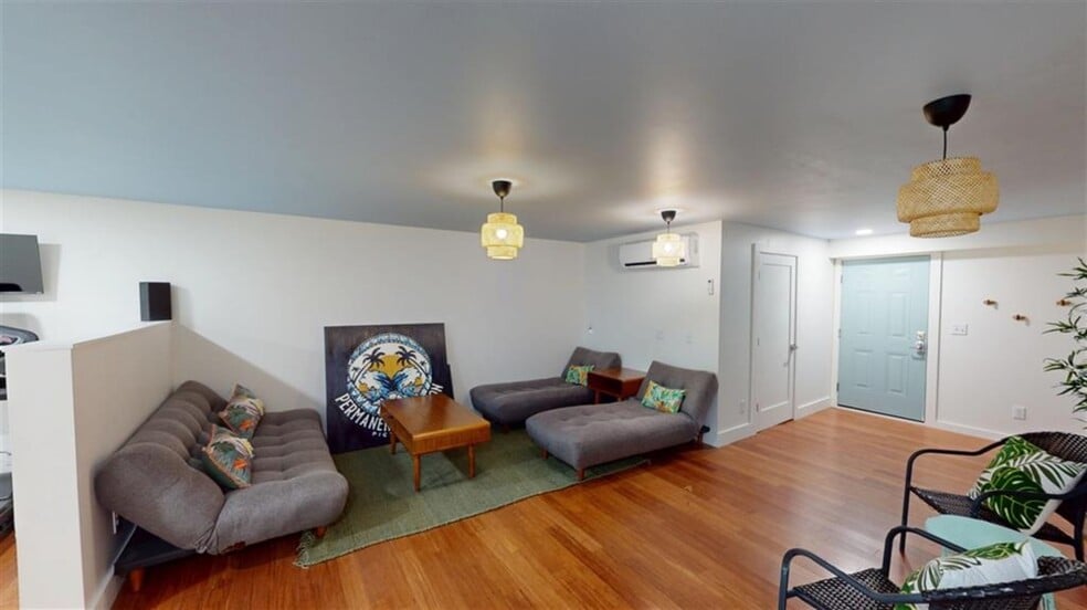 More Photos Of 109 E Main St, Glasgow Storefront Retail Residential For Sale