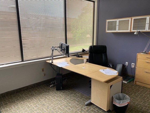 More Photos Of 10501-10553 Battleview Pky, Manassas Light Distribution For Lease