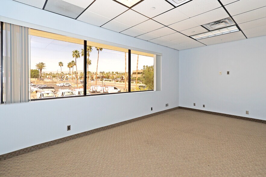 More Photos Of 41725 Cook St, Palm Desert Office For Sale