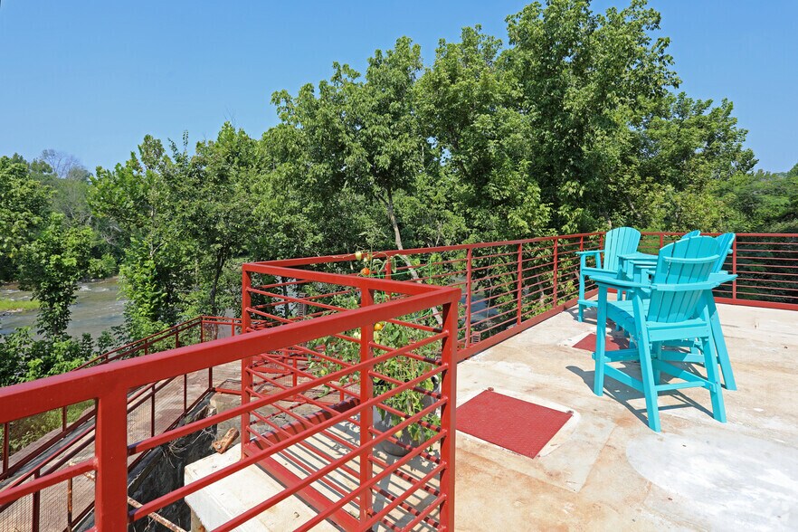 More Photos Of 116 E Main St, Haw River Apartments For Lease