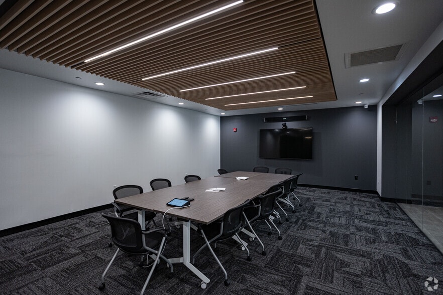 More Photos Of 5000 Meridian Blvd, Franklin Unknown For Lease