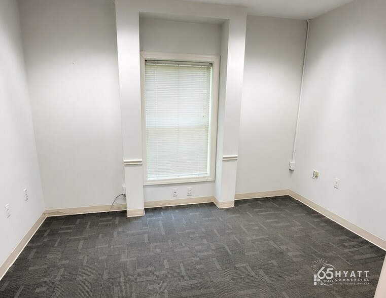 More Photos Of 1049 MD-3, Gambrills Office For Lease
