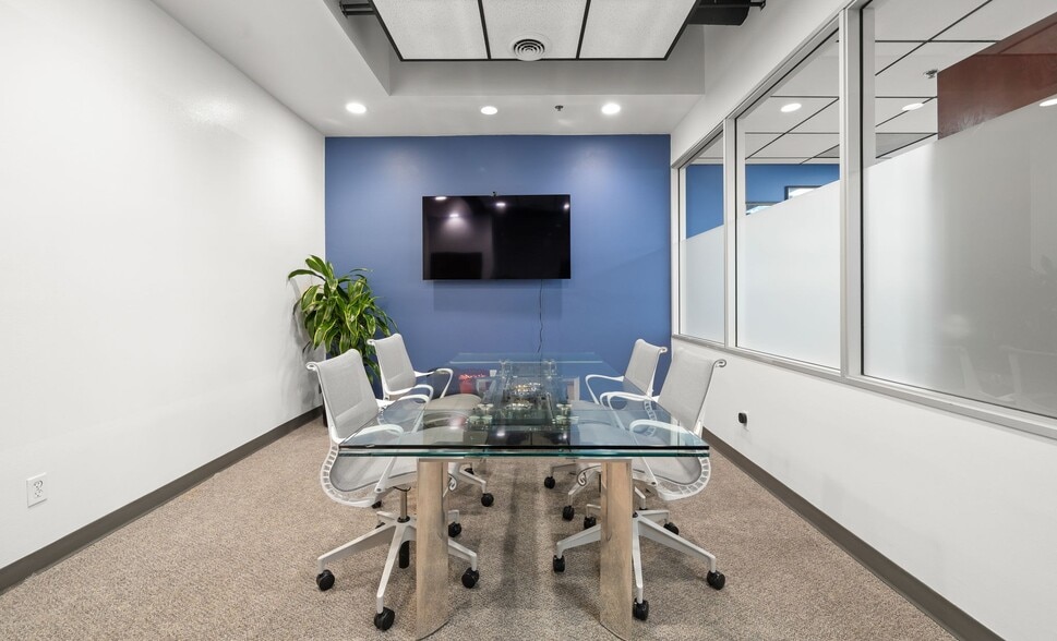 More Photos Of 400 W Ocean Blvd, Long Beach Apartments For Lease