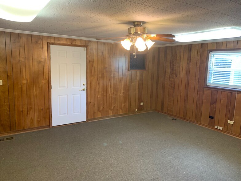 More Photos Of 1201 S Alabama Ave, Monroeville Office For Sale
