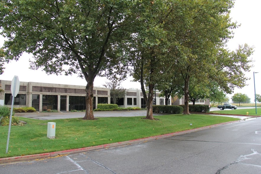 More Photos Of 1275 S 1600 W, Orem Light Manufacturing For Sale