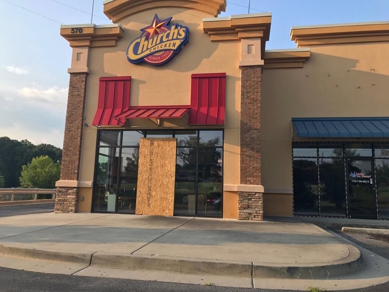 More Photos Of 570 Thornton Rd, Lithia Springs Freestanding For Lease