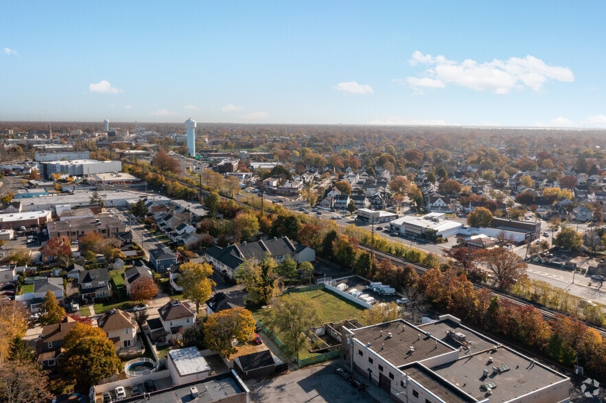 More Photos Of 33 Park Pl, Lynbrook Land For Sale