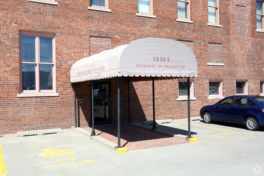 More Photos Of 323 E Walnut St, Des Moines Office For Lease