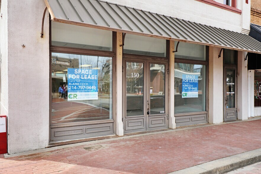 More Photos Of 150 W Main St, Lewisville Bar For Lease