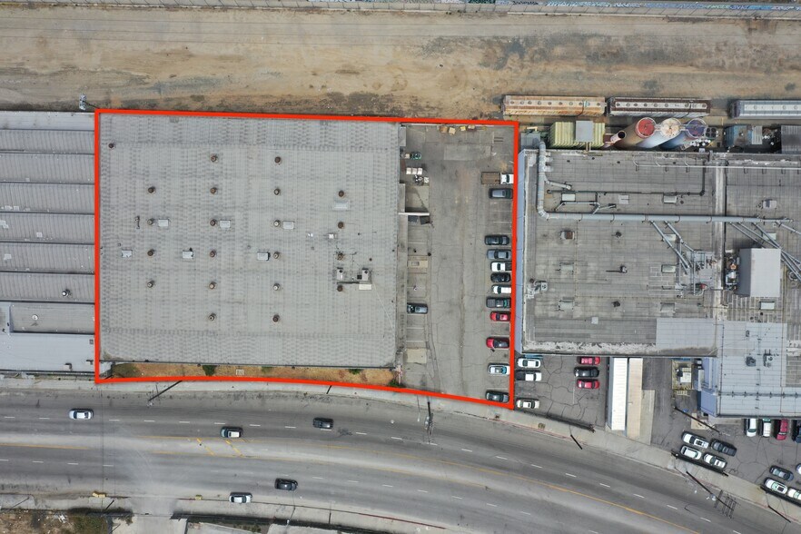 More Photos Of 2915 E Washington Blvd, Los Angeles Warehouse For Sale