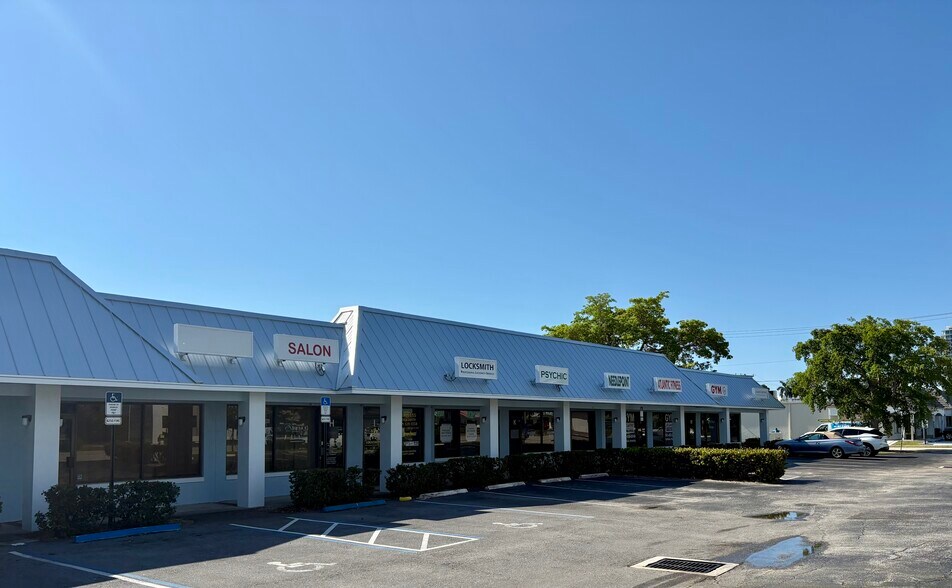 Primary Photo Of 905 US Highway 1, Lake Park Unknown For Lease