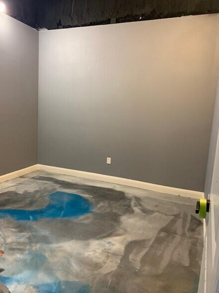 More Photos Of 344-346 W Cotton st, Longview Flex For Sale