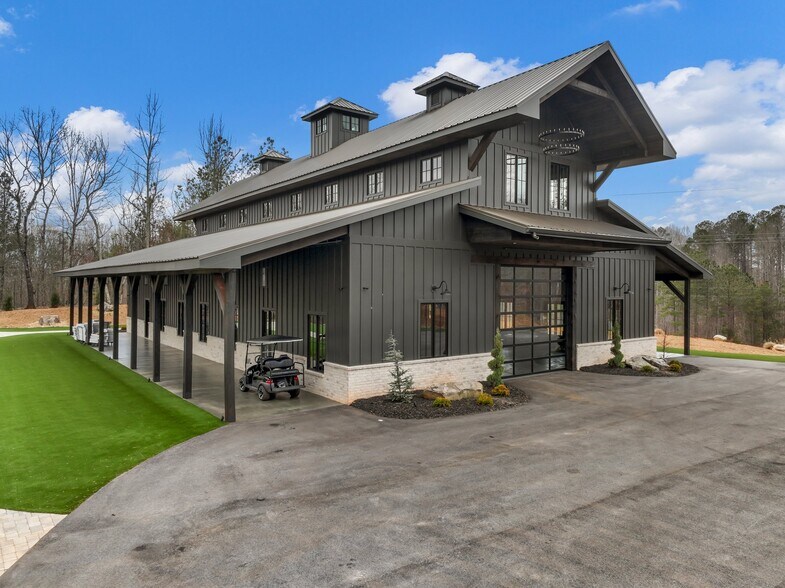 More Photos Of 3263 Tanners Mill Rd, Gainesville Specialty For Sale