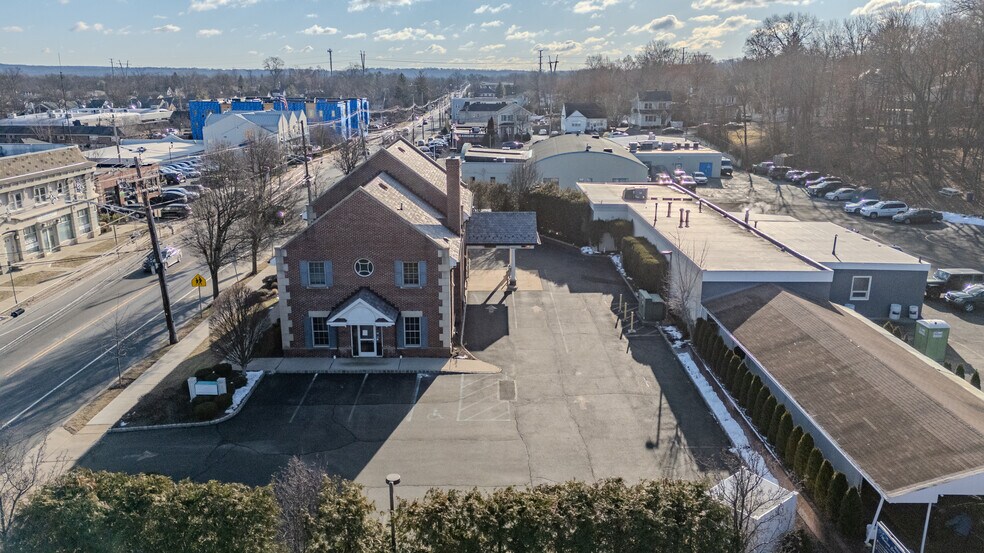 More Photos Of 269 Main St, Madison Bank For Lease