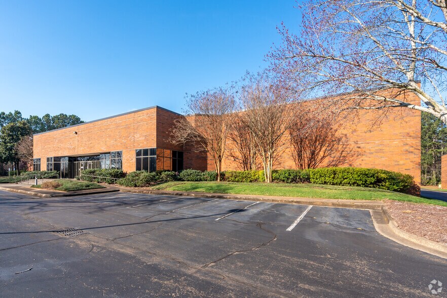 More Photos Of 1801 W Oak Pky, Marietta Warehouse For Lease