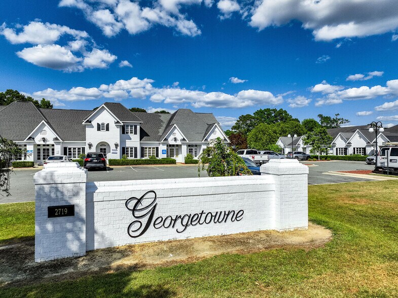 More Photos Of 2719 Graves Dr, Goldsboro Office For Sale