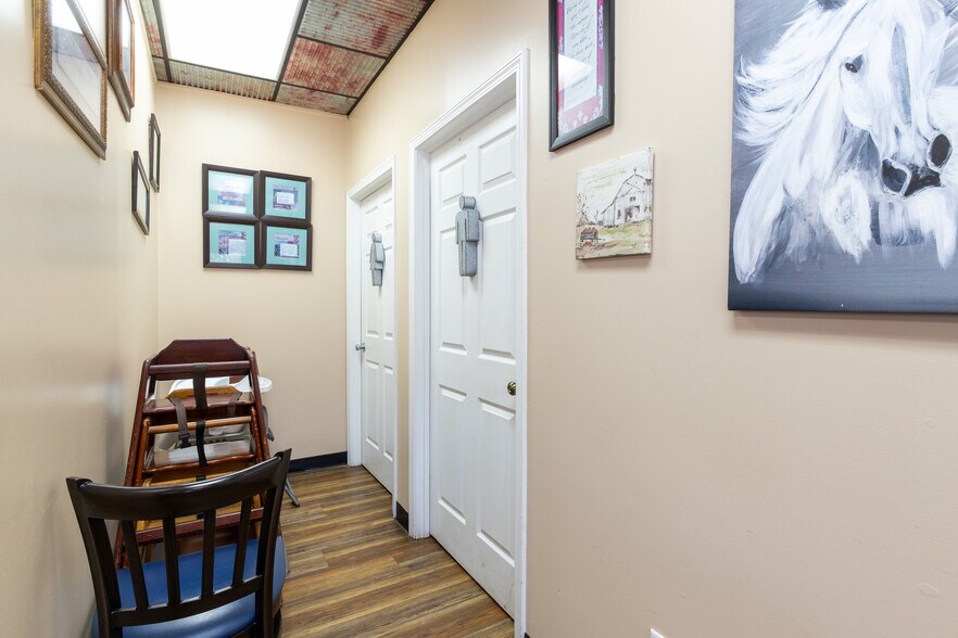 More Photos Of 218 Main St, Grover General Retail For Sale