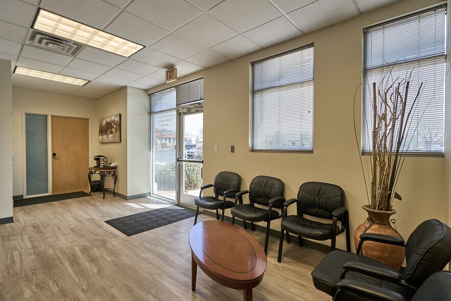 More Photos Of 8206 Louisiana Blvd NE, Albuquerque Coworking Space