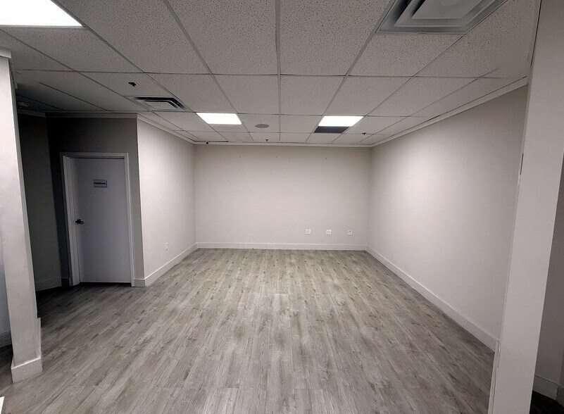 More Photos Of 14499 N Dale Mabry Hwy, Tampa Office For Lease