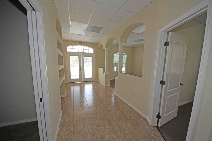 More Photos Of 1215-1217 Admiralty Blvd, Rockledge Office For Sale
