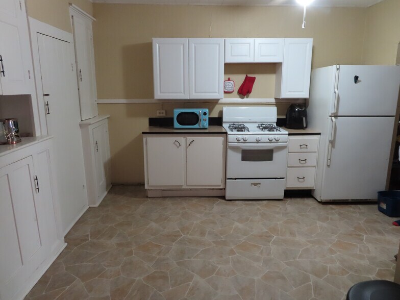 More Photos Of 130 E Spruce St, Titusville Apartments For Sale