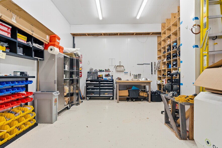 More Photos Of 22900 W Skelly Rd, Haskell Light Manufacturing For Sale
