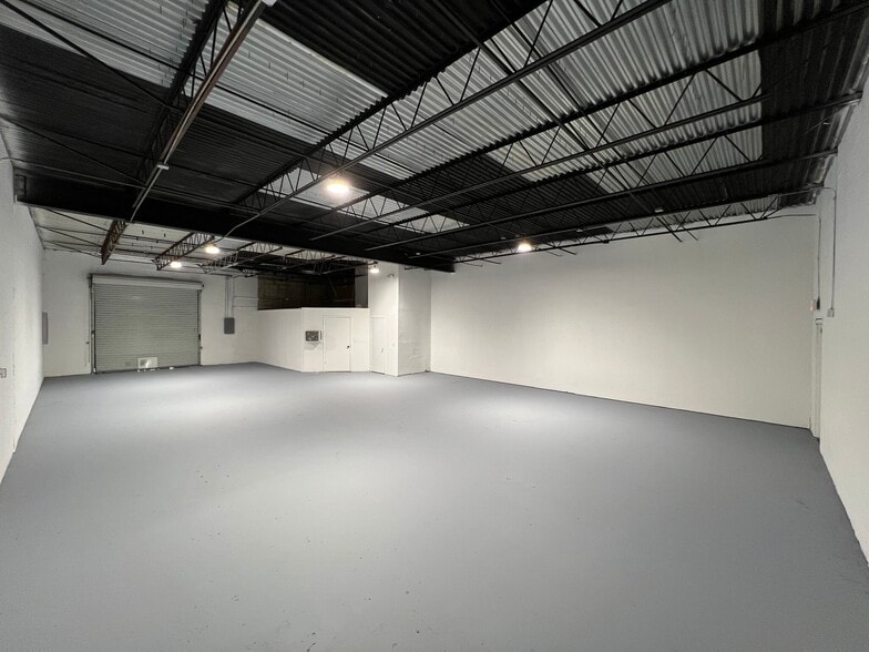 More Photos Of 6240 39th St N, Pinellas Park Unknown For Lease