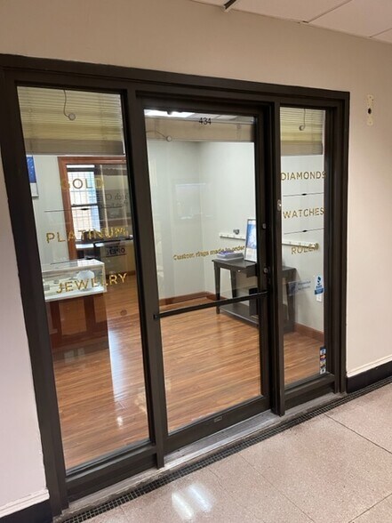 More Photos Of 333 Washington St, Boston Office For Lease