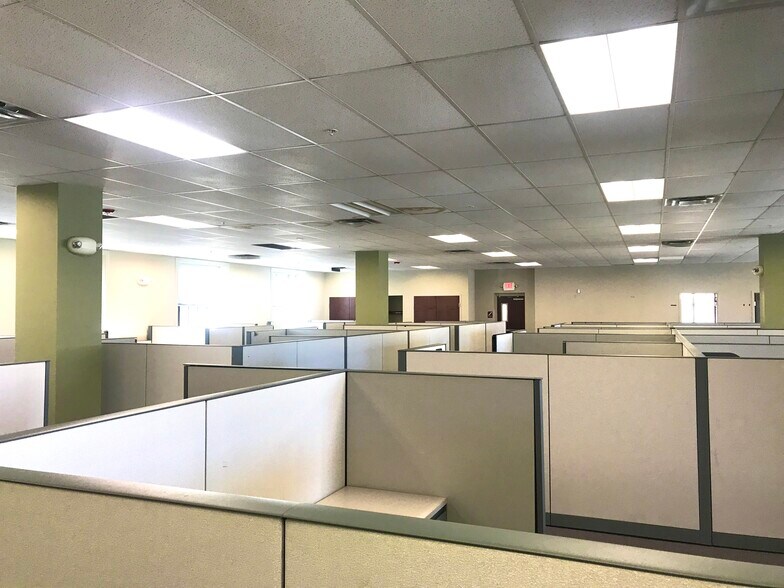 More Photos Of 200 N Duke St, Lancaster Office For Sale