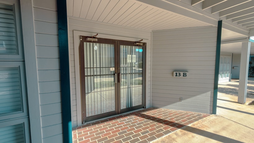 More Photos Of 4400 Bayou Blvd, Pensacola Office For Sale