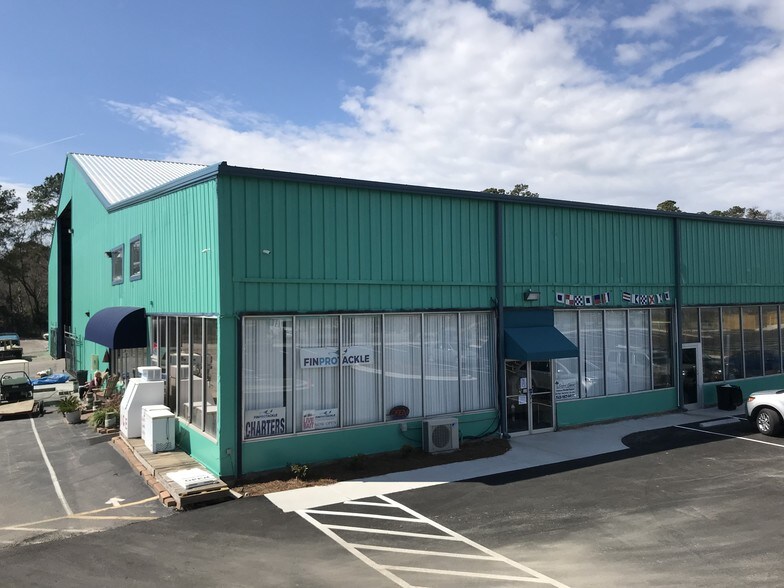 More Photos Of 4430 Kingsport Rd, Little River Marina For Sale