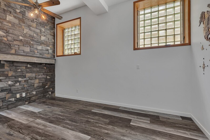 More Photos Of 15 6th Ave N, Saint Cloud Office Residential For Sale