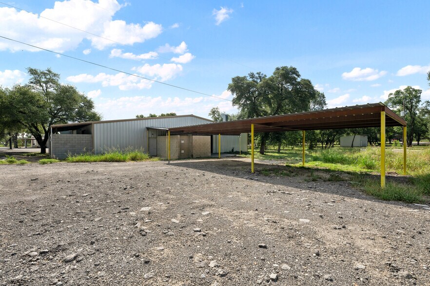 More Photos Of 301 Dews Rd, Leander Industrial For Sale