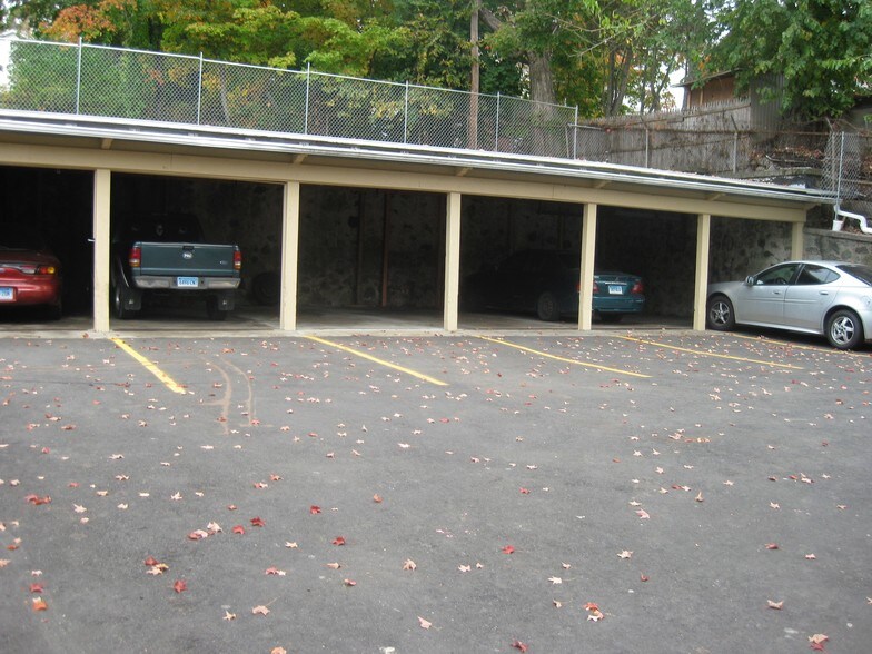 More Photos Of 1615 E Main St, Waterbury Apartments For Sale