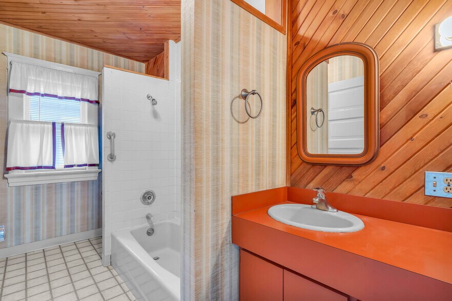 More Photos Of 224 W Abriendo Ave, Pueblo Multifamily For Sale