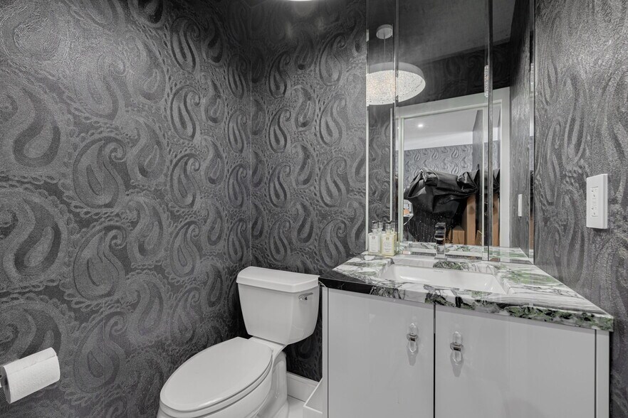 More Photos Of 4608 W Kennedy Blvd, Tampa Office For Lease