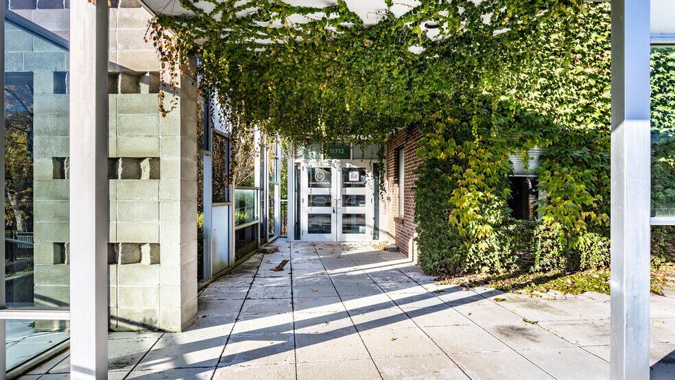 More Photos Of 11712 N Michigan Rd, Zionsville Office For Sale