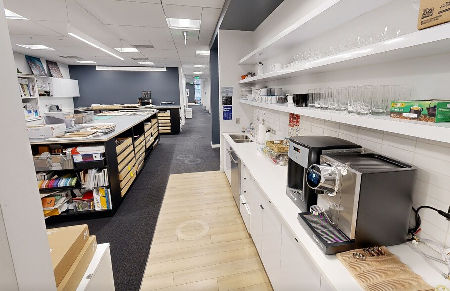 More Photos Of 1630 Stout St, Denver Office For Sale