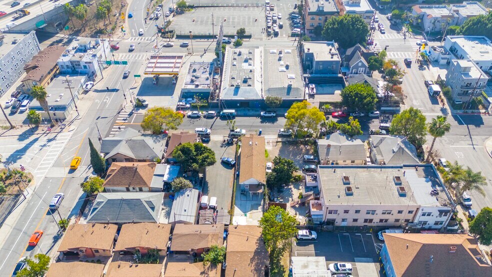 More Photos Of 1319-1321 W 11th St, Los Angeles Showroom For Sale