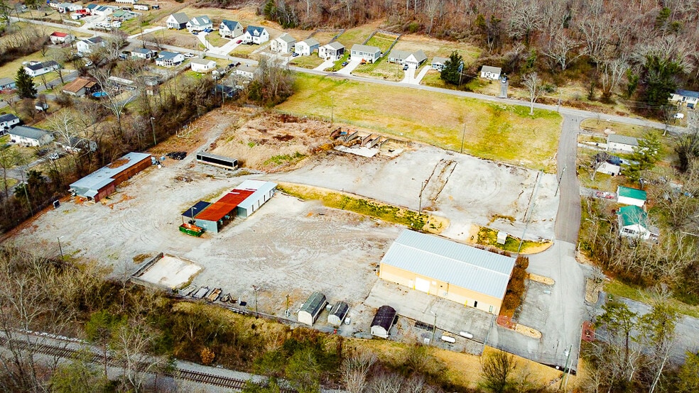 More Photos Of 4605 Vie St, Knoxville Warehouse For Lease